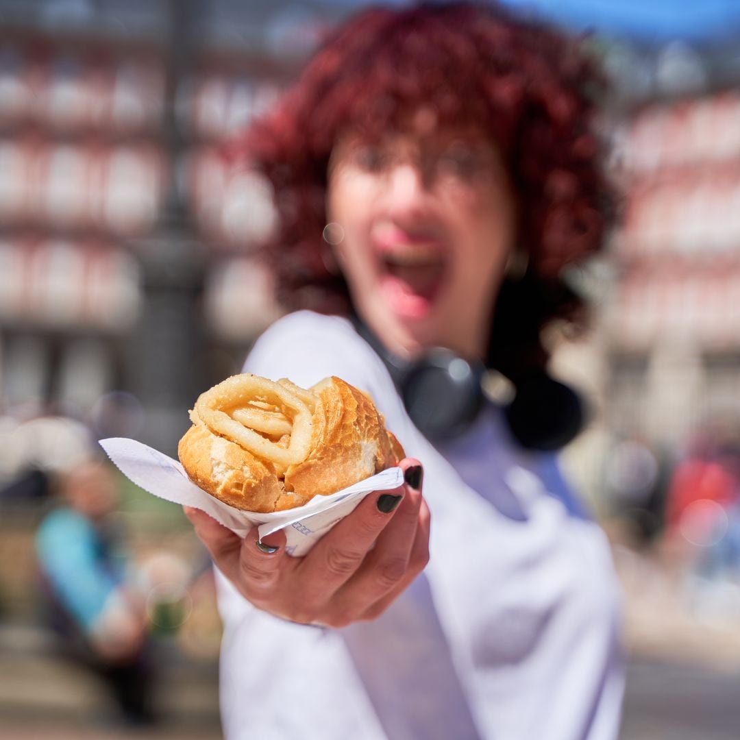 Bocadillo de calamares en la Plaza Mayor de Madrid