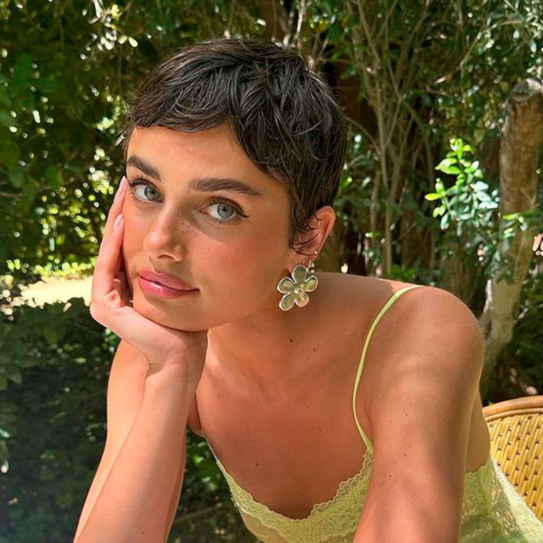 Esta supermodelo tiene el repertorio de vestuario más sensual y romántico de Coachella