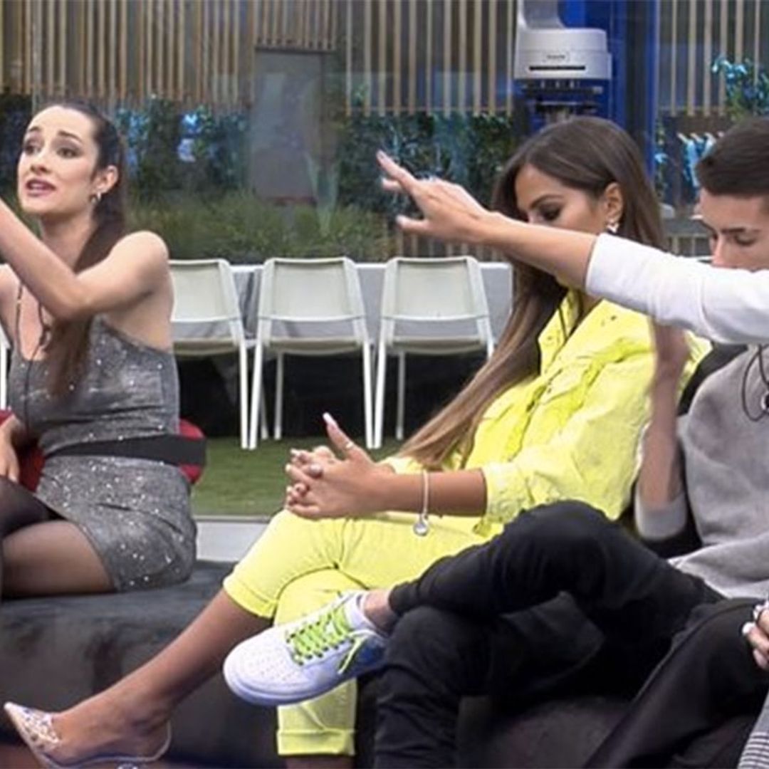 ¡Arde Guadalix! Adara Molinero y Alba Carrillo, en guerra