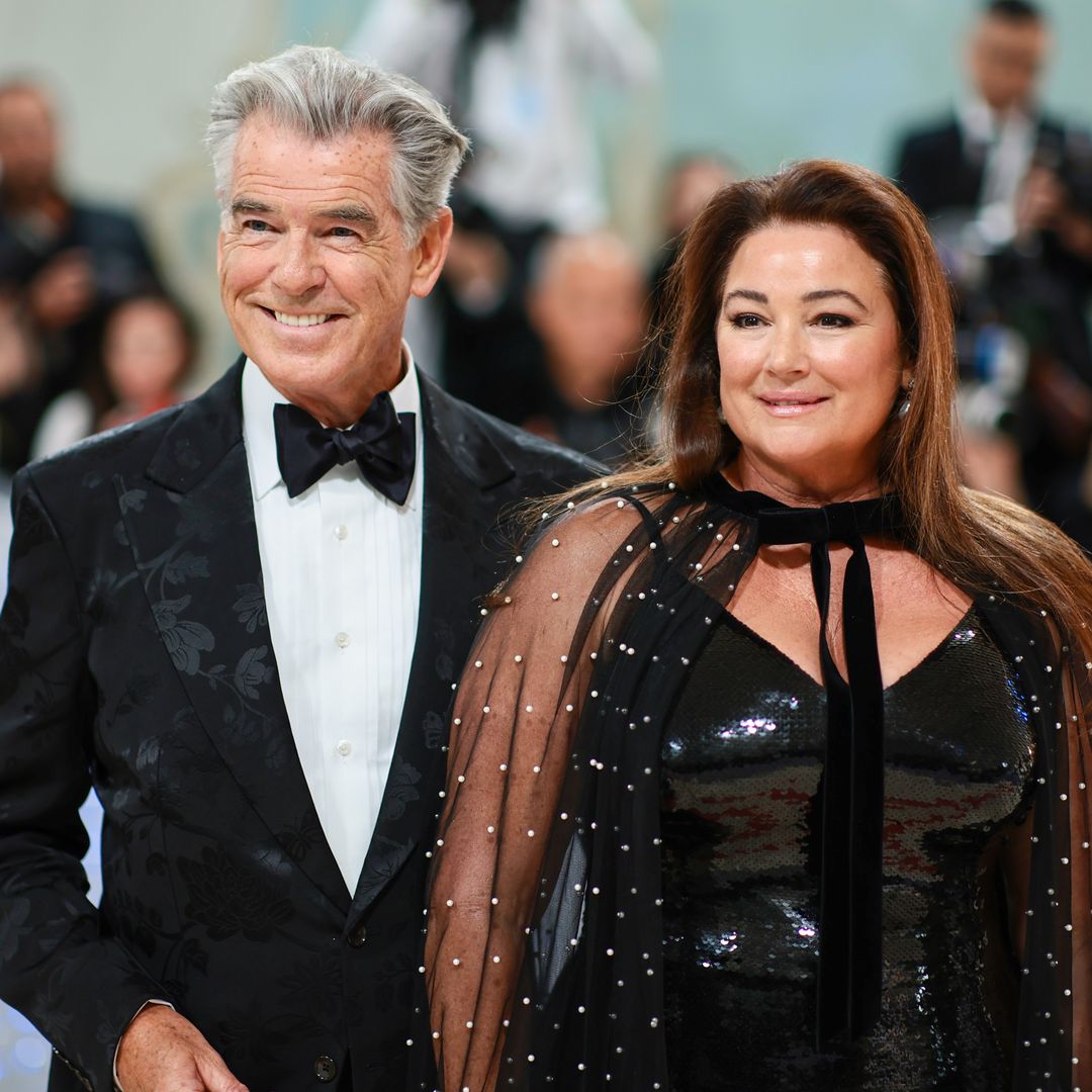 Pierce Brosnan y Keely Shaye Smith, una sólida historia de amor que dura ya más de 30 años