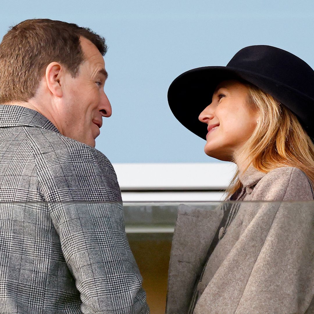 Las nuevas fotos que demuestran lo enamorado que está Peter Phillips de su prometida