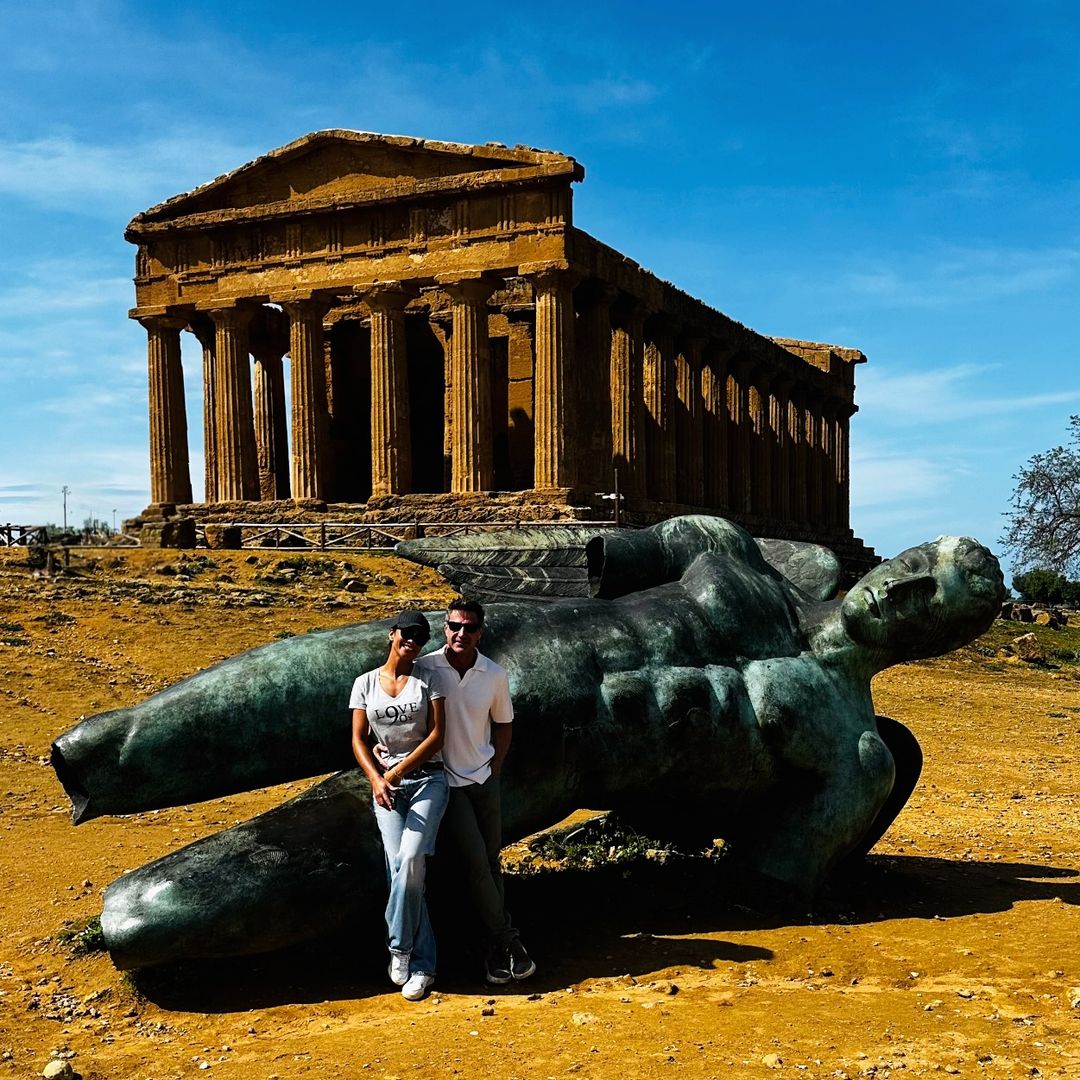 Lara Álvarez, enamorada de su novio en Sicilia