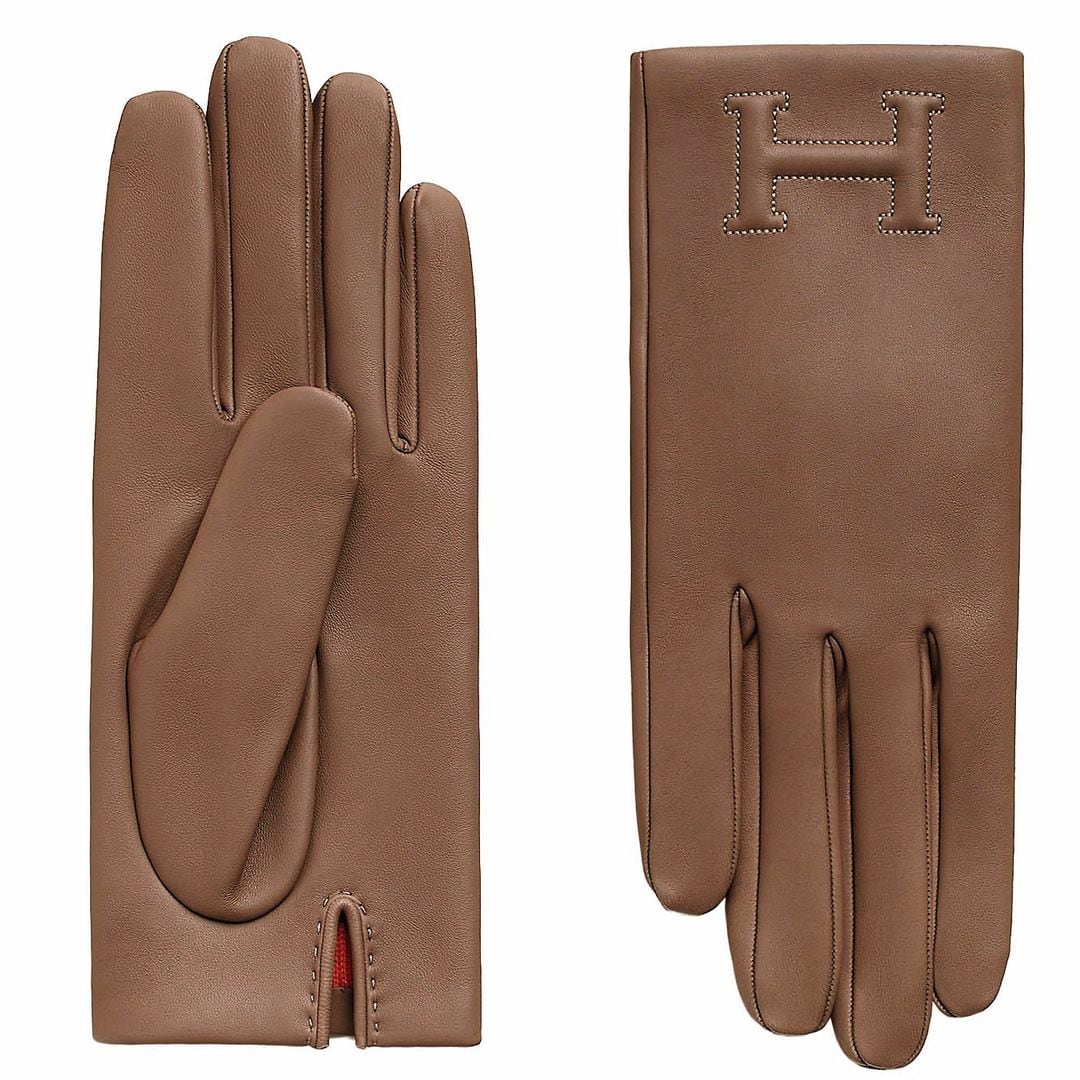 Guantes de piel (785 €), de Hermès