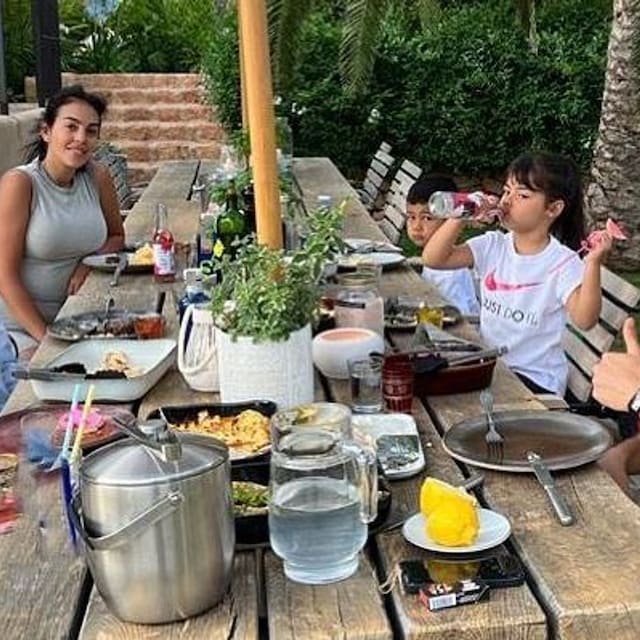cristiano ronaldo georgina rodr guez y sus hijos