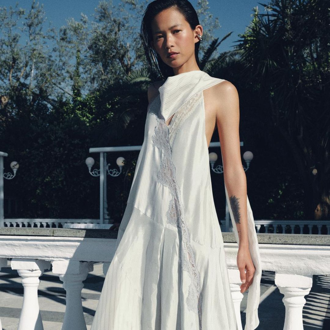 Si me casara mañana, lo haría con uno de estos 4 vestidos blancos con detalles especiales que aterrizan en Zara
