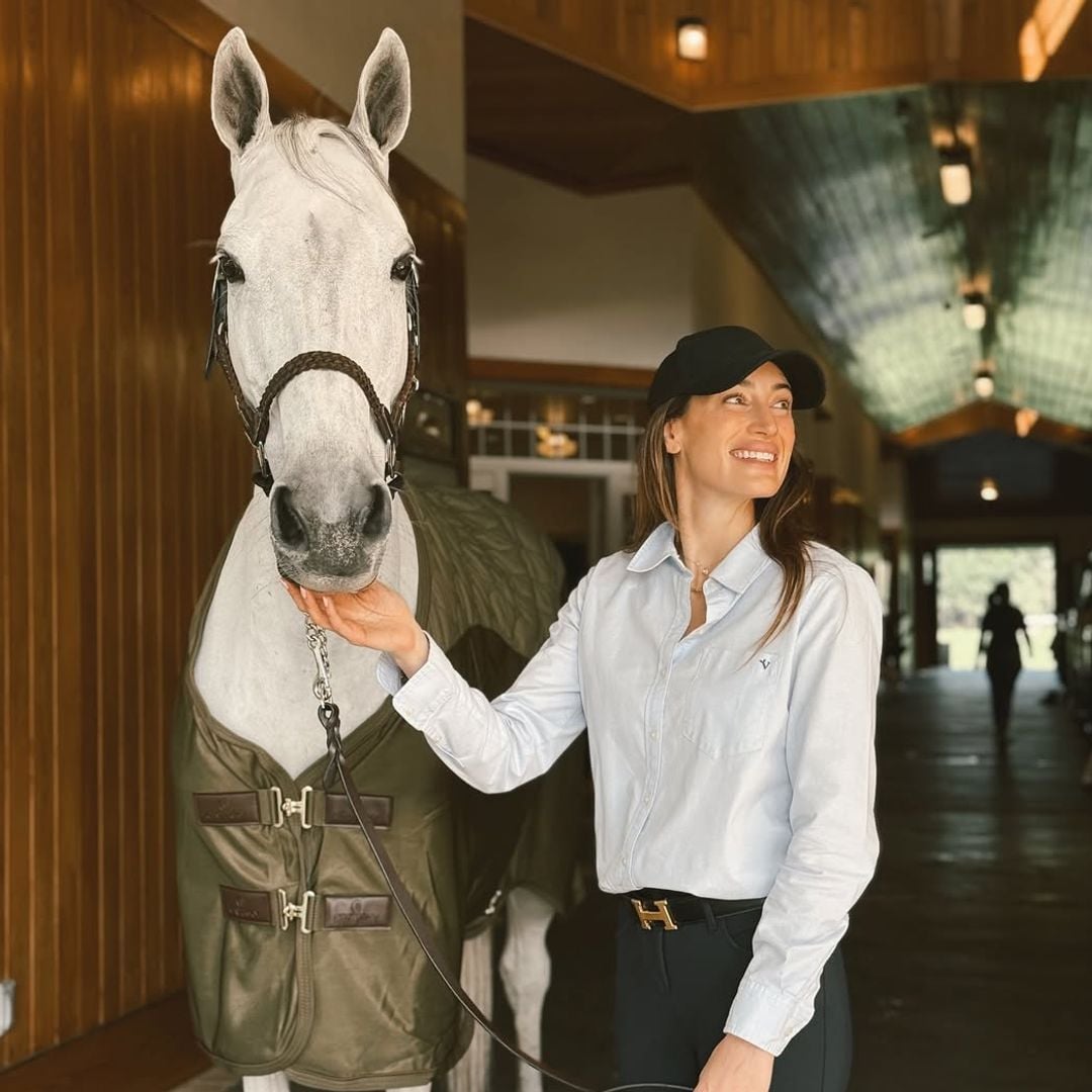 Jessica Springsteen con uno de sus caballos