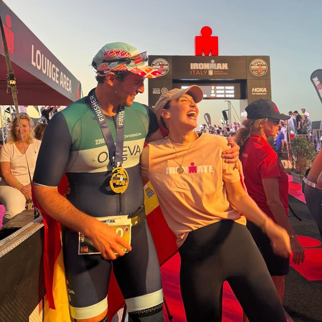 El beso de Tamara Falcó e Íñigo Onieva en plena maratón de Tokio: "Siempre consigues todo lo que te propones"