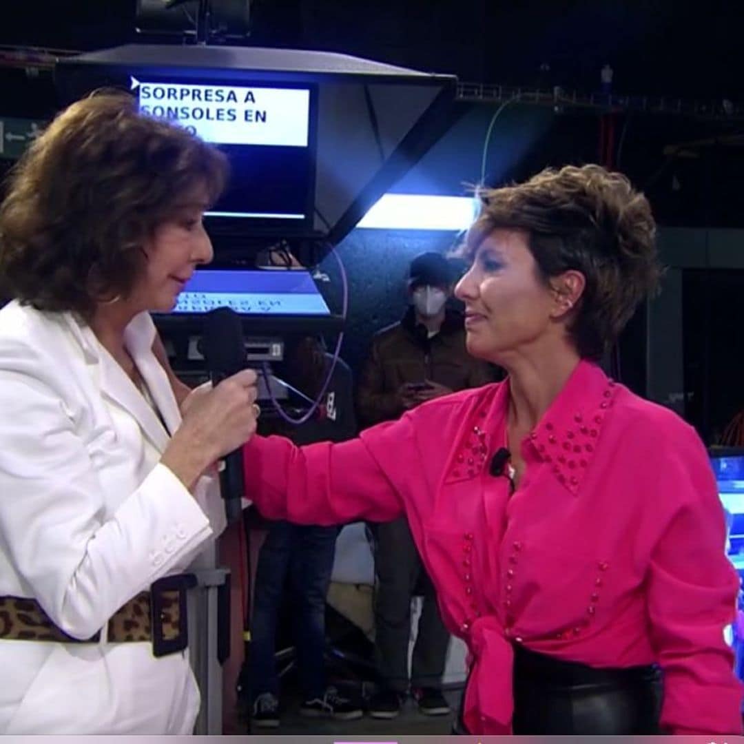Ana Rosa Quintana sorprende en directo a Sonsoles Ónega en el estreno de su nuevo programa