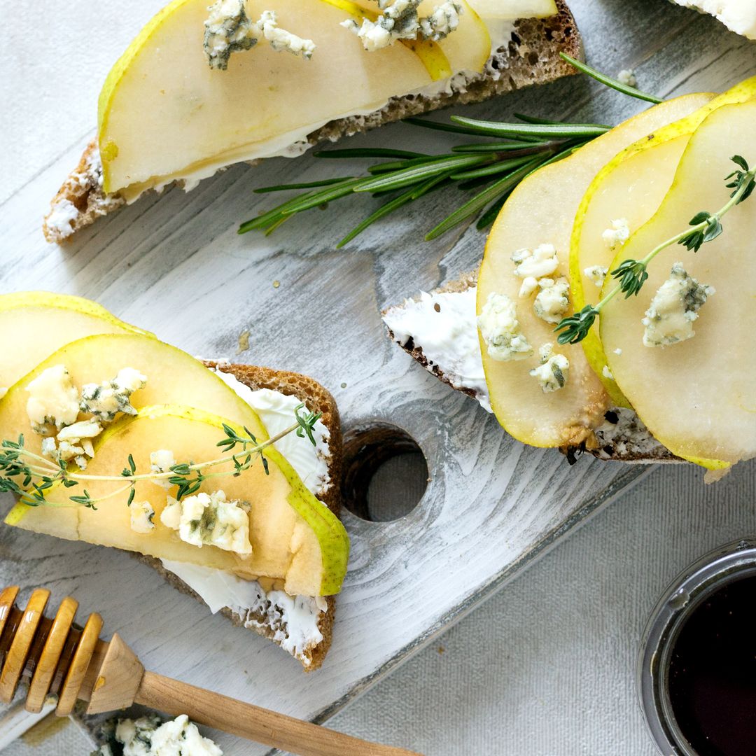 Qué comer en casa para ver los Goya: 12 aperitivos fáciles y deliciosos para disfrutar de la gala