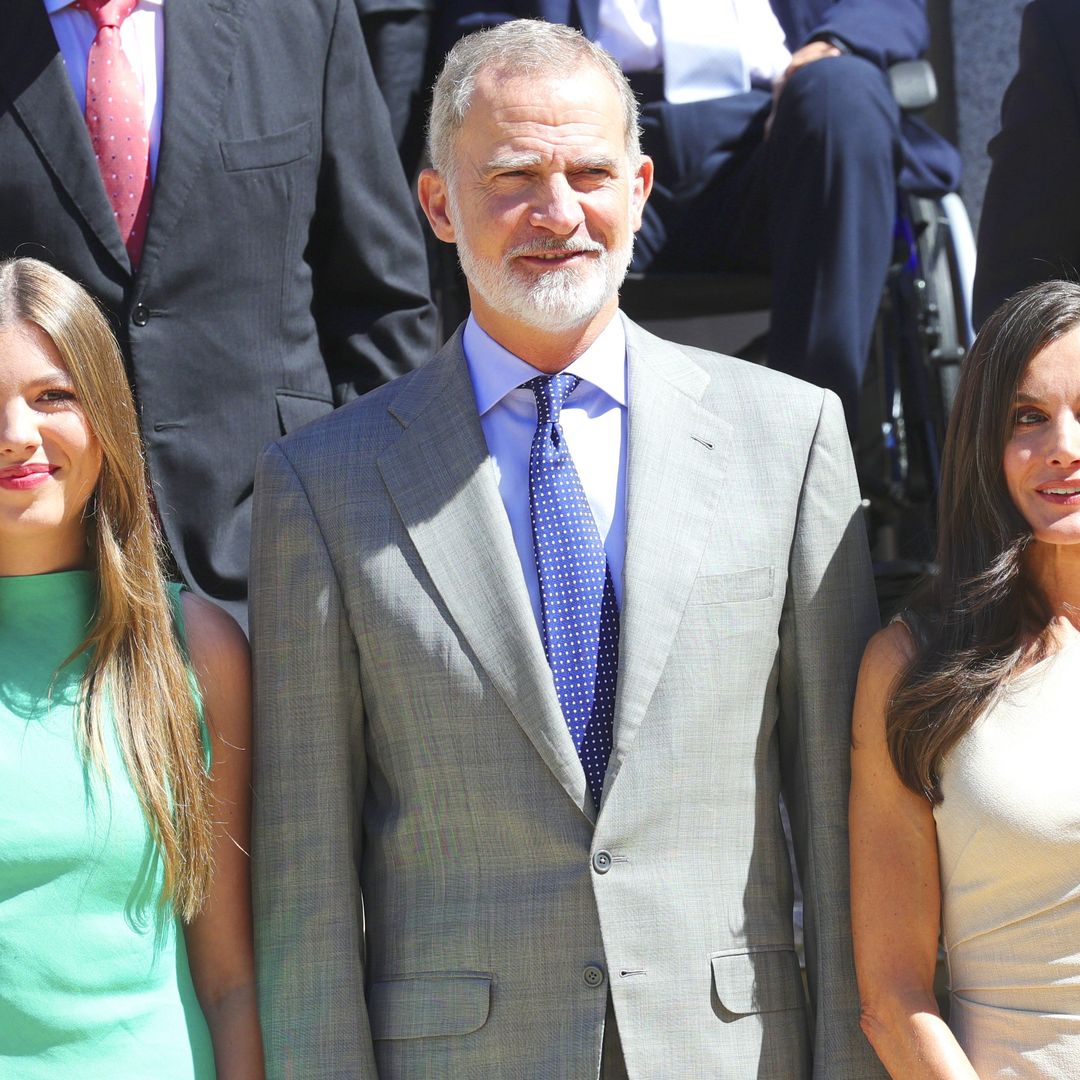 La infanta Sofía reaparece por sorpresa junto a los reyes Felipe y Letizia rodeada de sus compañeros de colegio