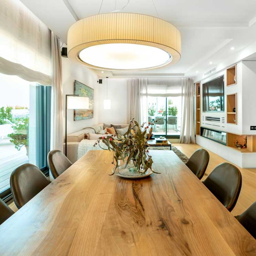 Moderno, funcional y ecoeficiente, así es este espectacular ático dúplex de Barcelona