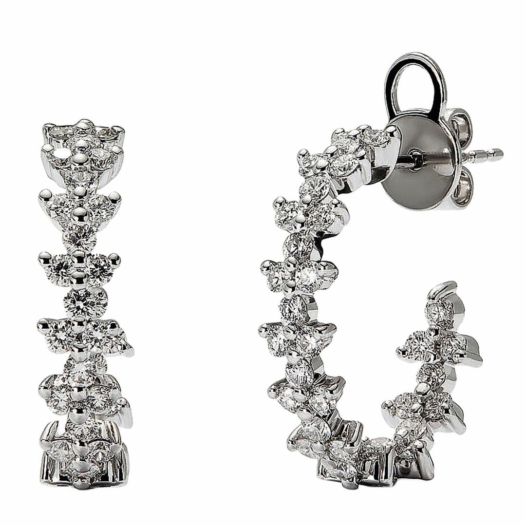 Pendientes de oro blanco y diamantes (3.800 €) de Dinh Van