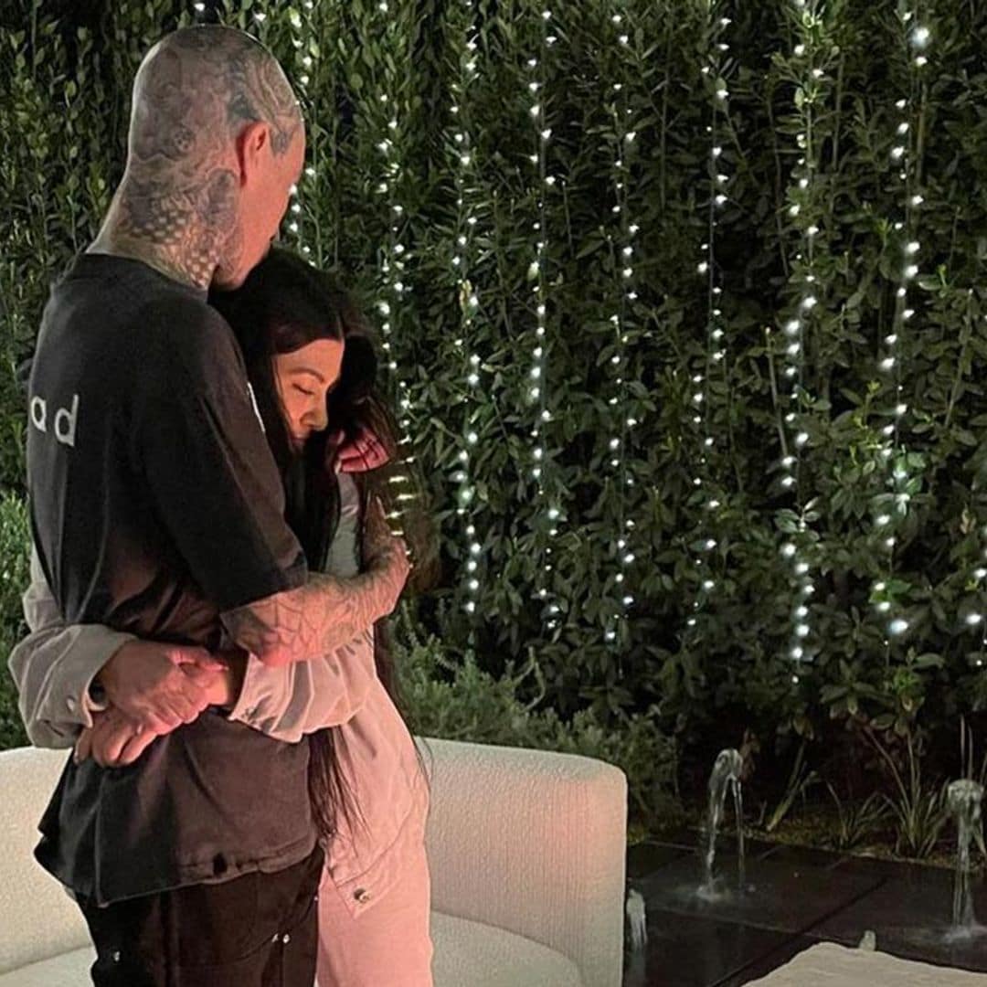 ¡Al fin! Las primeras fotos románticas de Kourtney Kardashian y Travis Barker
