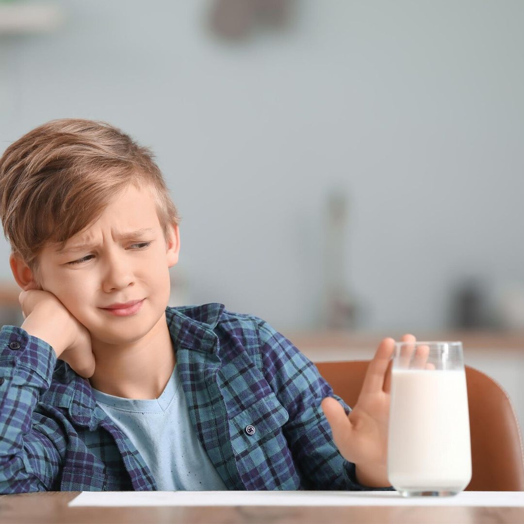 ¿Cómo detectar que un niño es alérgico a la leche?
