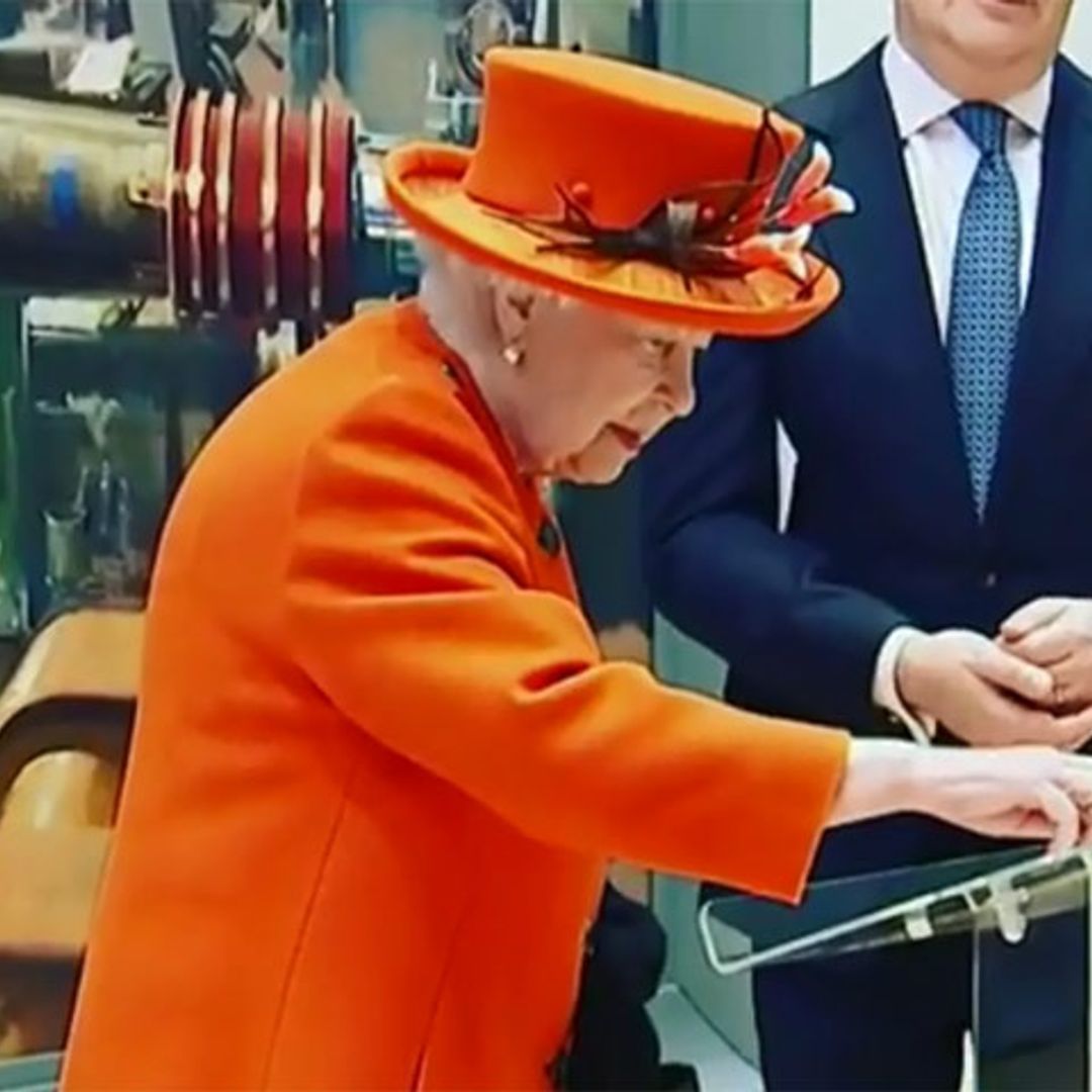 Con 92 años y un post de otra época: Isabel II debuta en Instagram