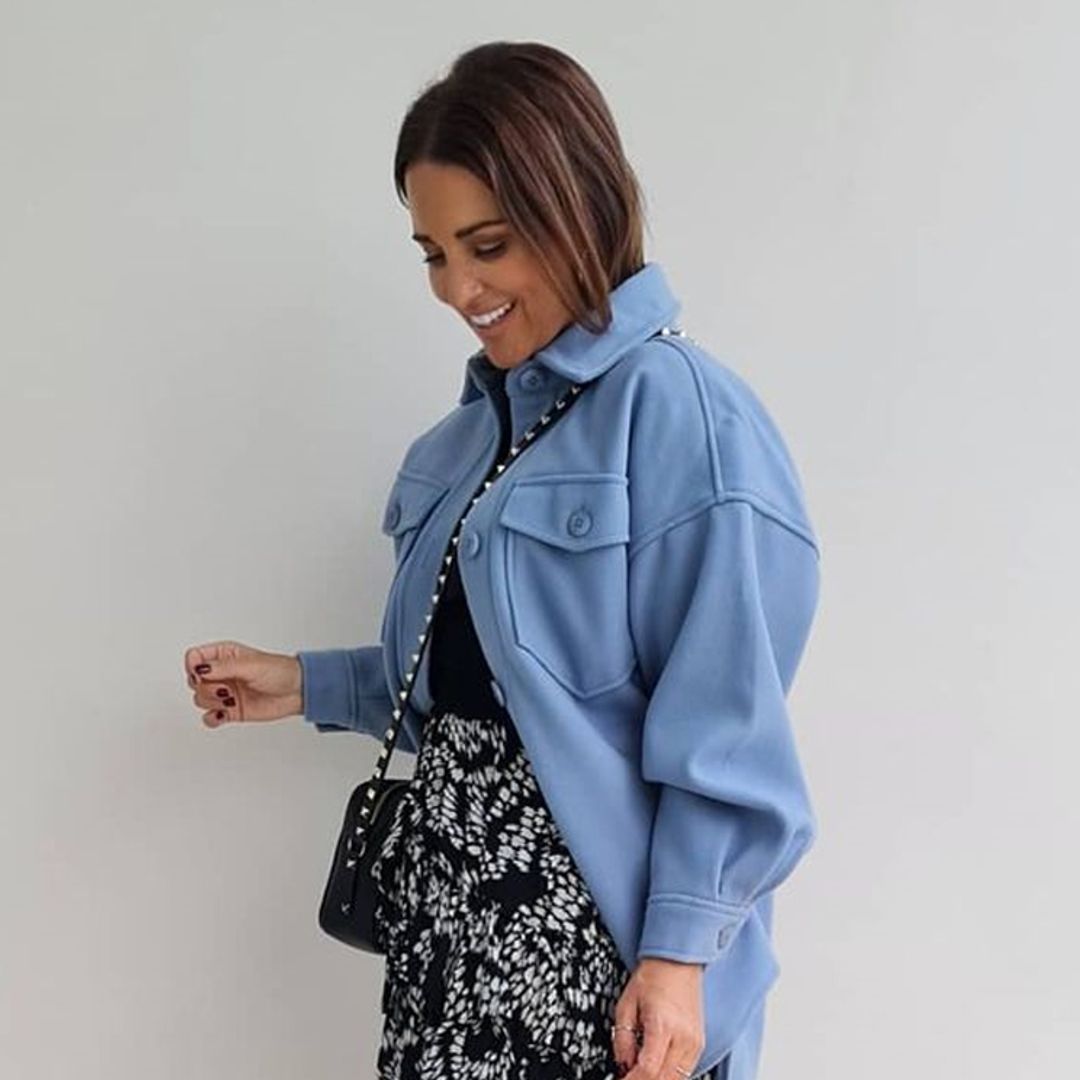 Paula Echevarría intenta camuflar su embarazo jugando con la 'perspectiva'