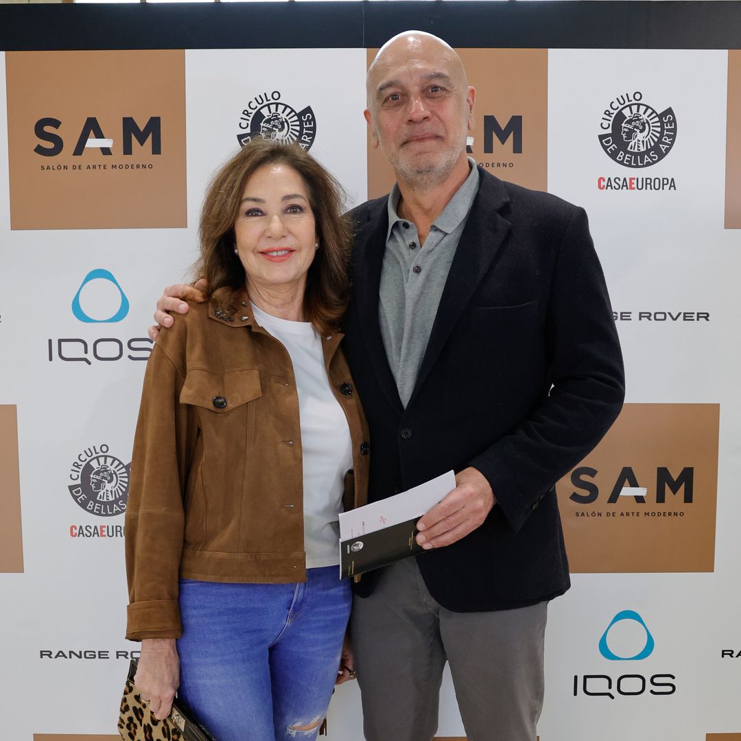 Ana Rosa Quintana y su marido, Juan Muñoz, apoyan a Ana Terradillos y su pareja en una quedada fuera de la televisión