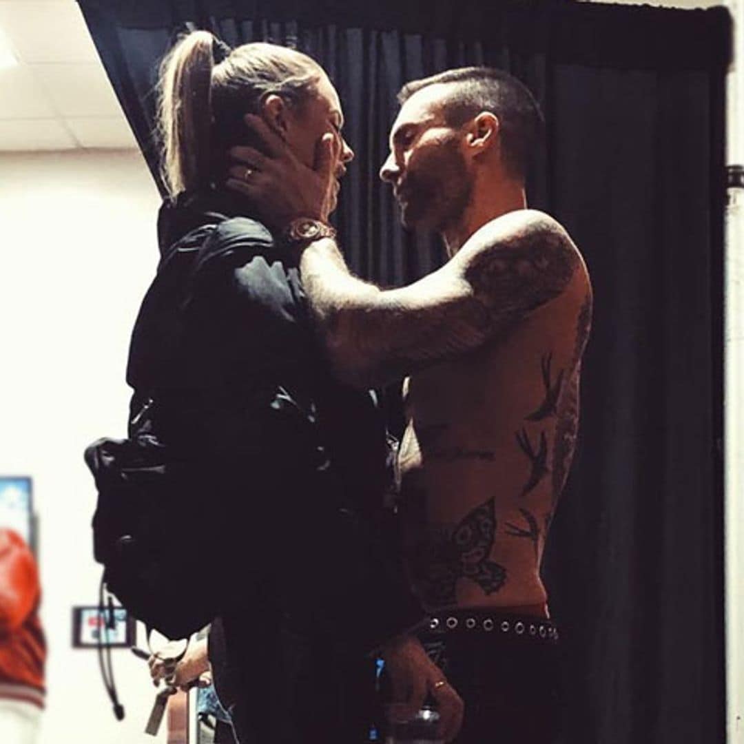 Behati Prinsloo reacciona a la polémica sobre su marido Adam Levine