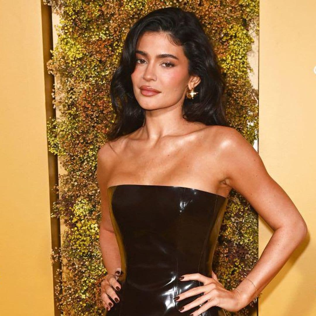 Kylie Jenner cambia de ‘look’ y regresa al cabello rosa