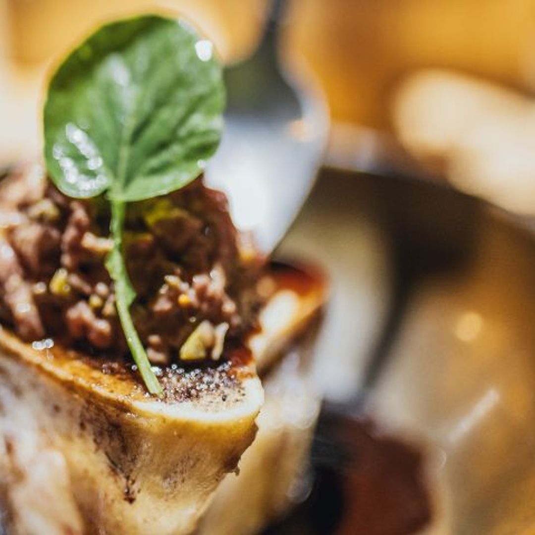 'Steak tartar' con huesos de tuétano