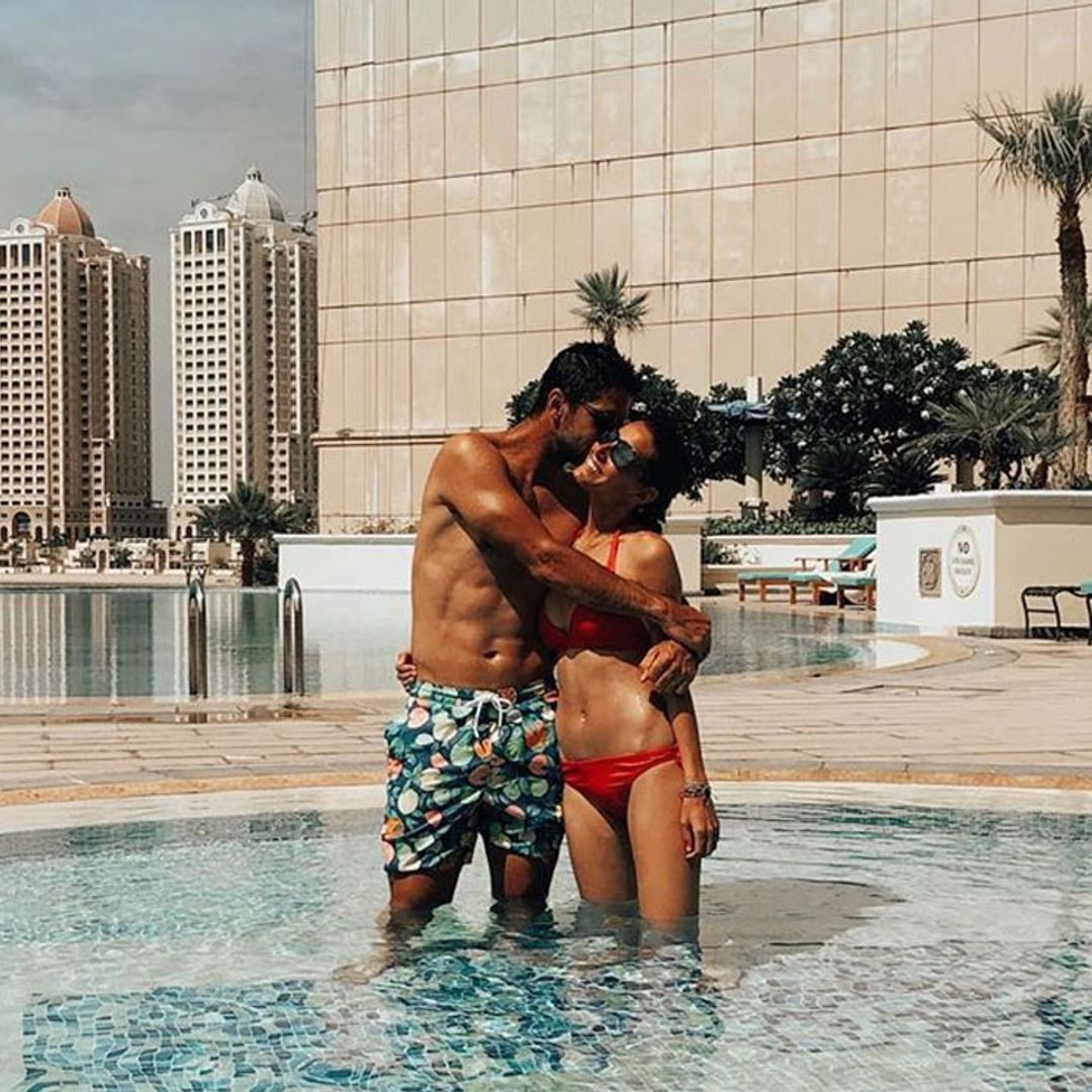 Ana Boyer, espectacular en biquini en su primer día de piscina