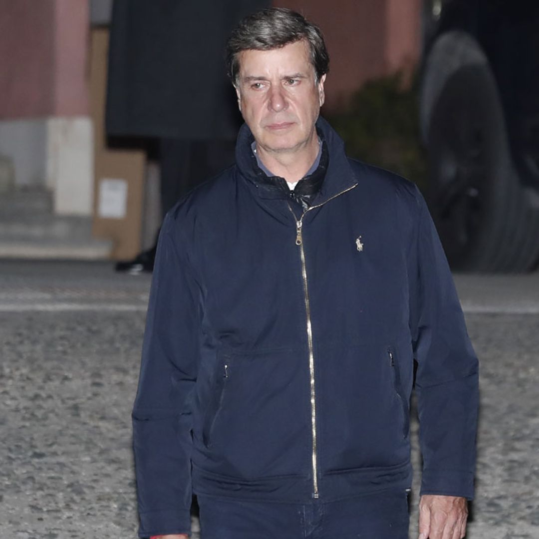 Cayetano Martínez de Irujo recibe el alta hospitalaria tras superar sus problemas intestinales