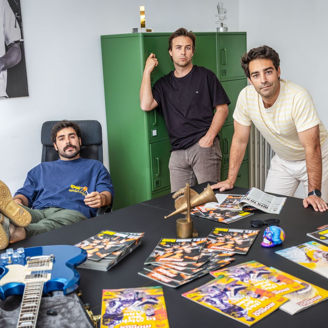 El fenómeno viral de los hermanos Martínez: de auditores de empresas a estrellas del pop con millones de reproducciones