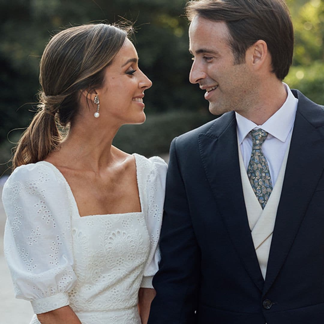 La boda campestre de Rocío, la novia valenciana del vestido troquelado y la coleta de tendencia
