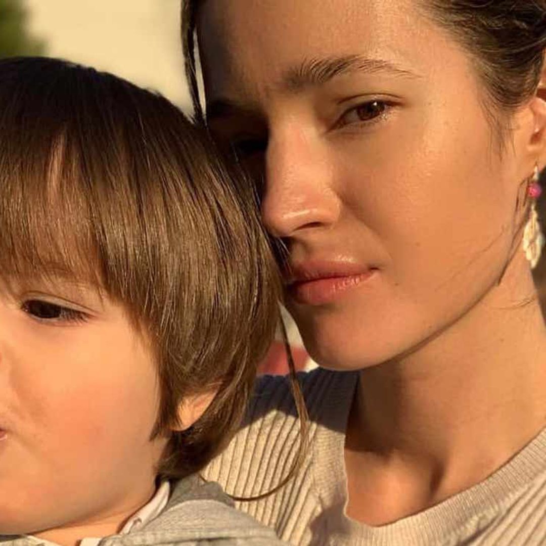 Que tiemble Julio Iglesias... ¡El hijo de Malena Costa le ha hecho la competencia!