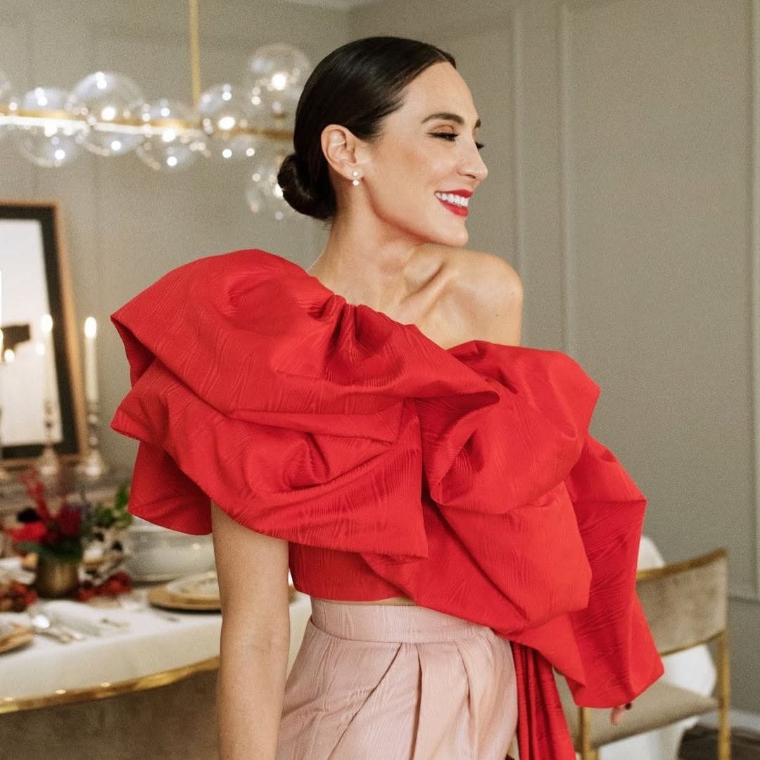 Tamara Falcó rescata su look más inolvidable de Nochevieja: el rojo y rosa con el que cerró 2019