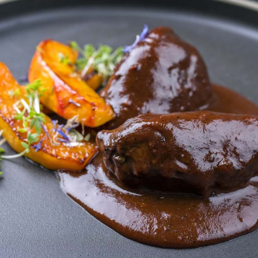 7 recetas saladas con chocolate que te van a sorprender