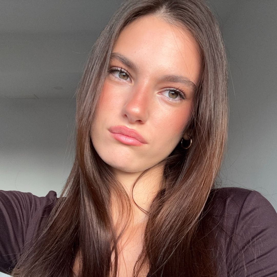 Carlota Melendi se pronuncia sobre la polémica de su padre con Dani Martín: "Todos tenemos comentarios desafortunados"