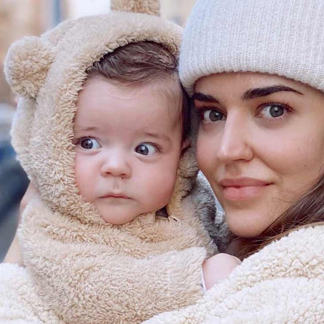 Clara Alonso comparte el álbum más tierno y divertido de su hijo en su primer cumpleaños