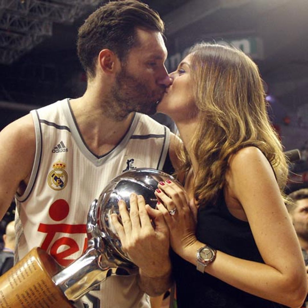 El beso de la victoria de Helen Lindes y Rudy Fernández