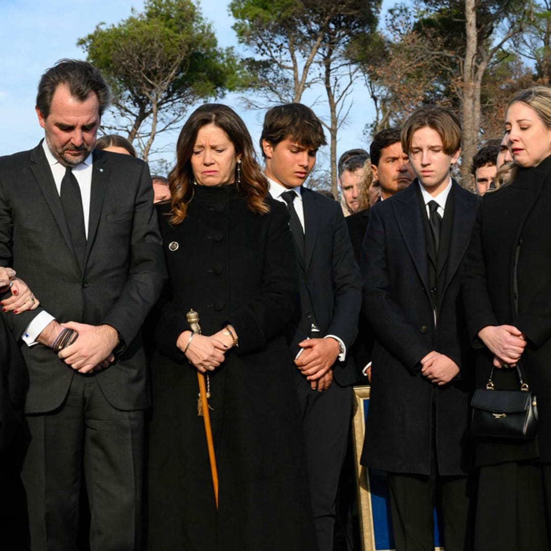 Nuevo homenaje al rey Constantino: la Familia Real griega acude a una misa de recuerdo