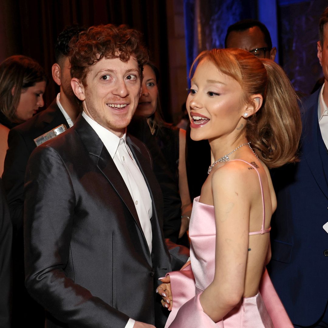 Ariana Grande y Ethan Slater, compañeros en 'Wicked', rompen tras 3 años juntos y una relación llena de polémica
