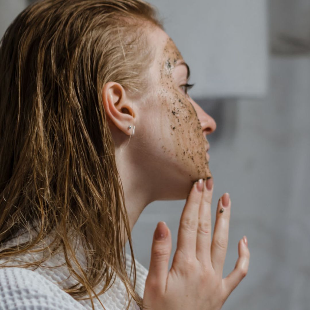 Exfoliantes: tipos y cómo usarlos