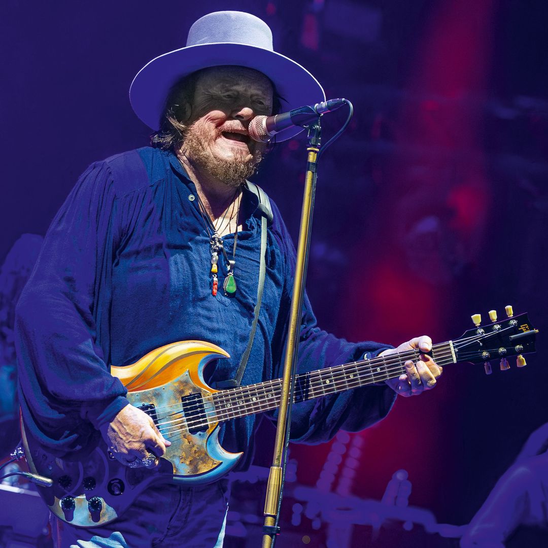 Un retrato del cantante Zucchero en el escenario de Starlite