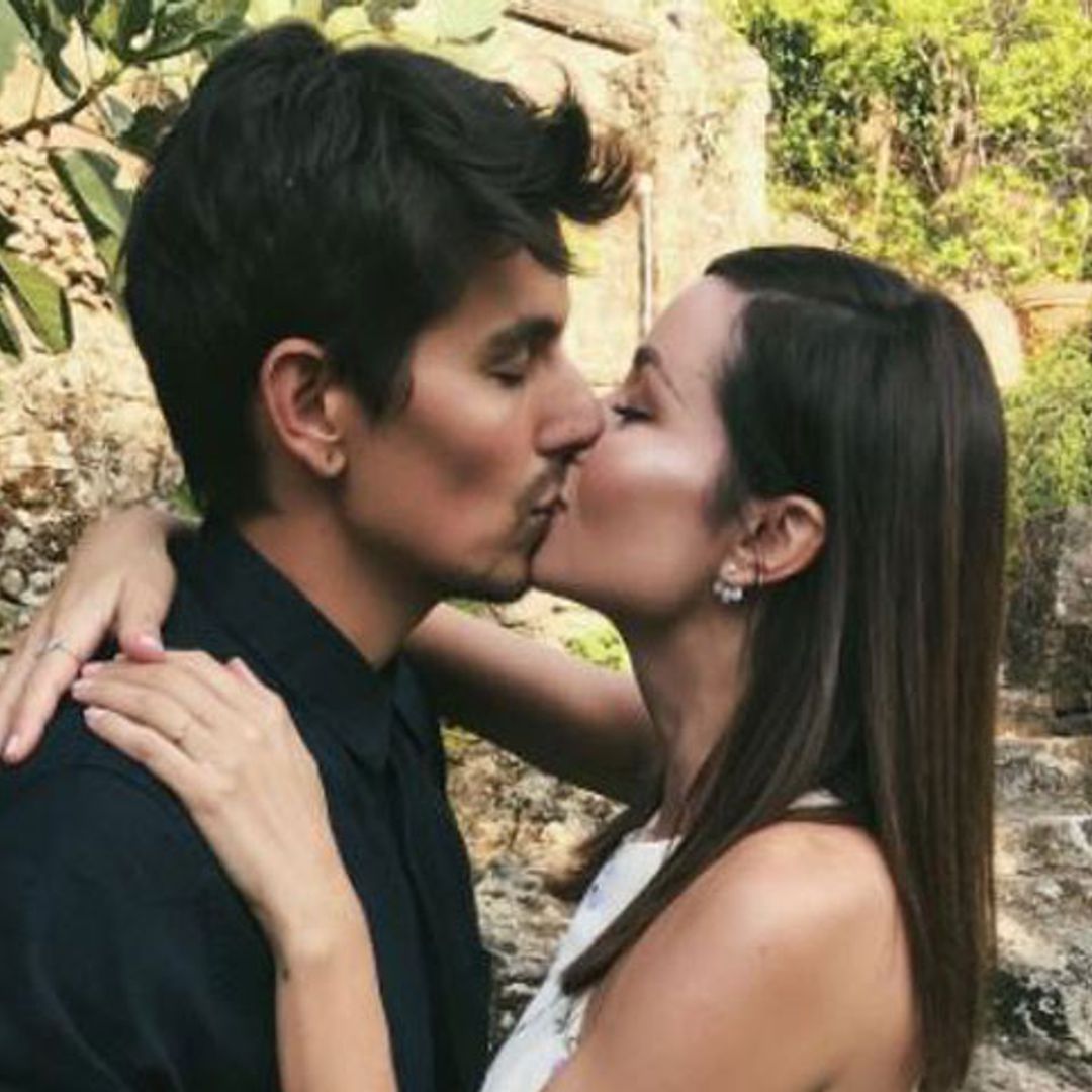 Dafne Fernández recoge su vestido de novia y se divierte en su última noche de soltera