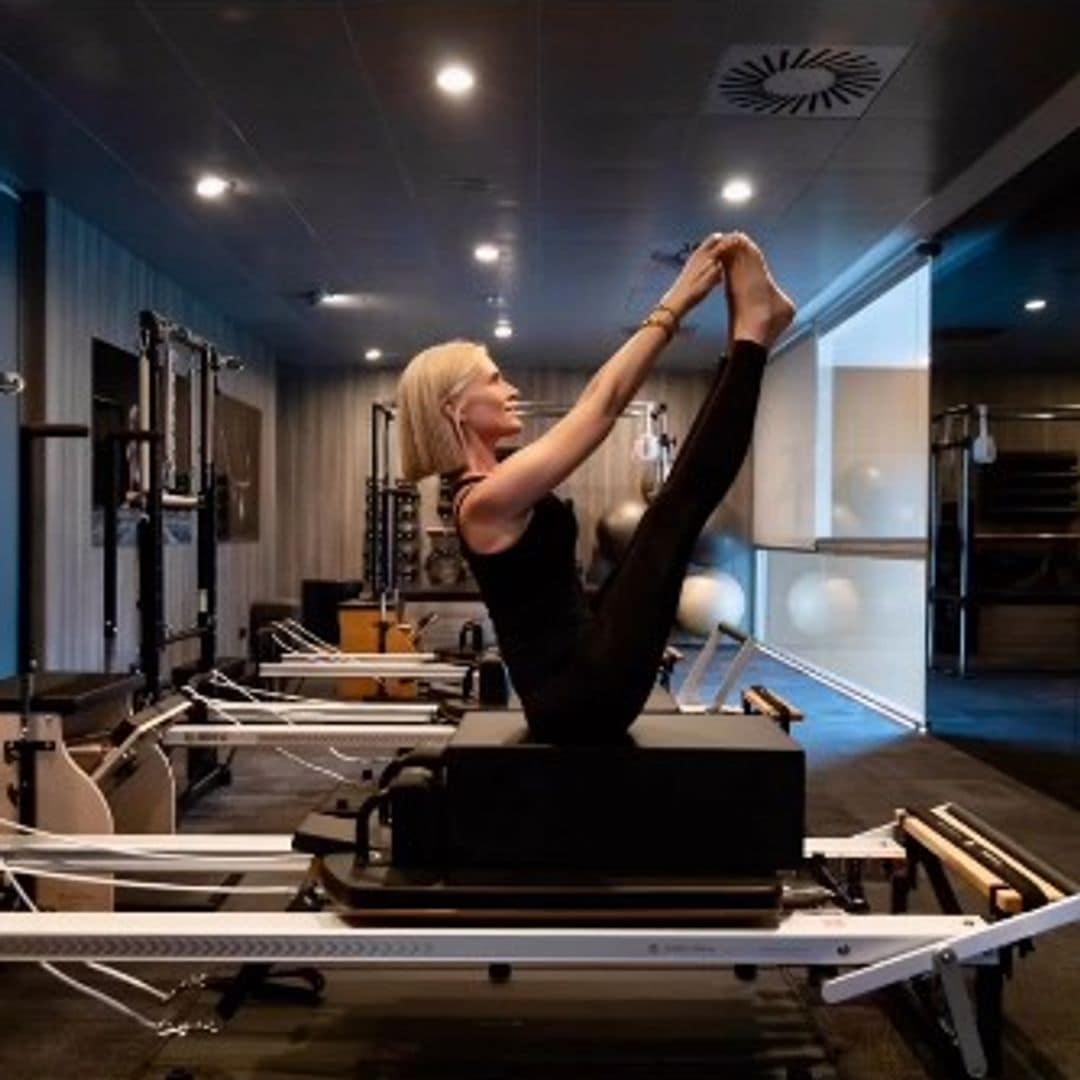 Judit Mascó practicando Pilates Reformer