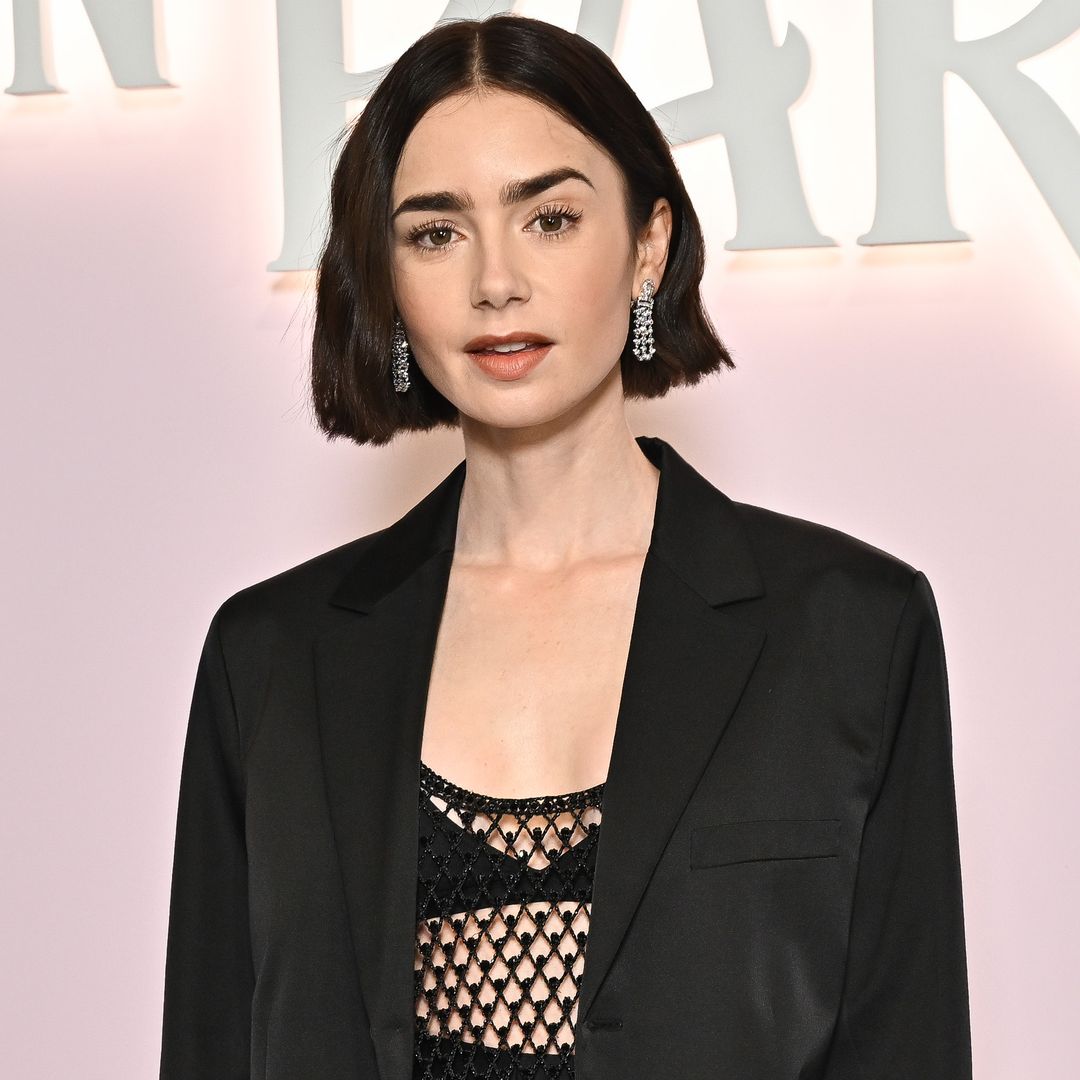 Las botas diseñadas por Adriana Abascal protagonizan 'Emily in Paris'