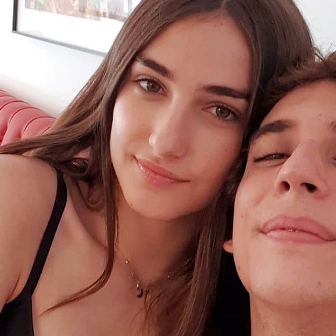Miguel Herrán da las gracias a su novia, Sandra Escacena, por ayudarle a 'normalizar' el éxito