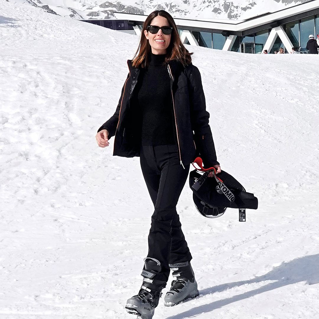 Sofía Palazuelo tiene el look 'total black' definitivo para ser la reina de las pistas de St. Moritz