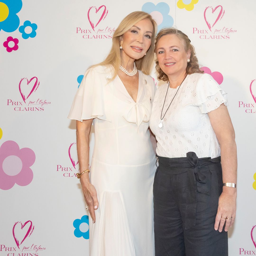 Carmen Lomana y su faceta más solidaria en la entrega del Premio Clarins por la Infancia 2026