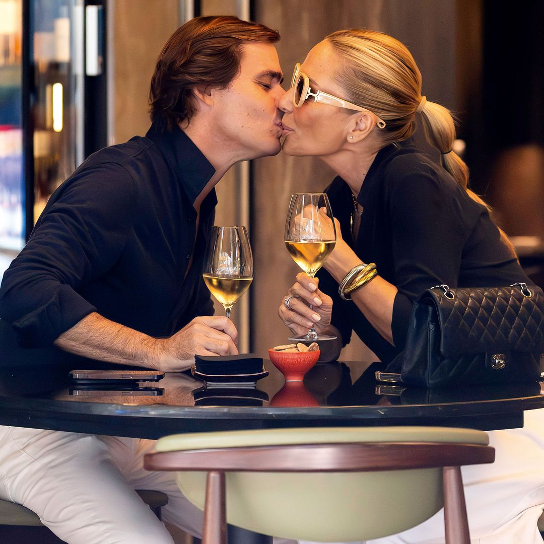 La cantante y el empresario canario de lo más románticos, al cumplirse siete años del inicio de su relación