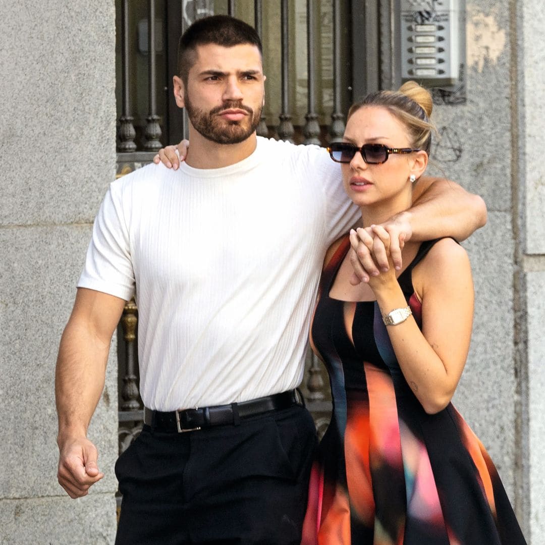 Las cariñosas fotos de Ester Expósito y Hugo Diego García en Madrid que confirman que son más que amigos