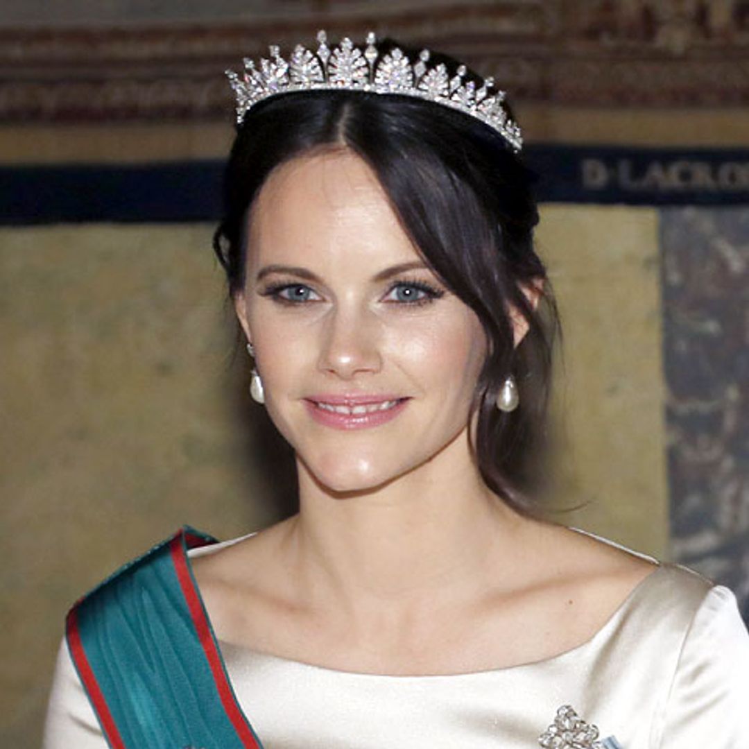 Sofia de Suecia recrea el éxito de Meghan Markle: un vestido de novia como look de gala