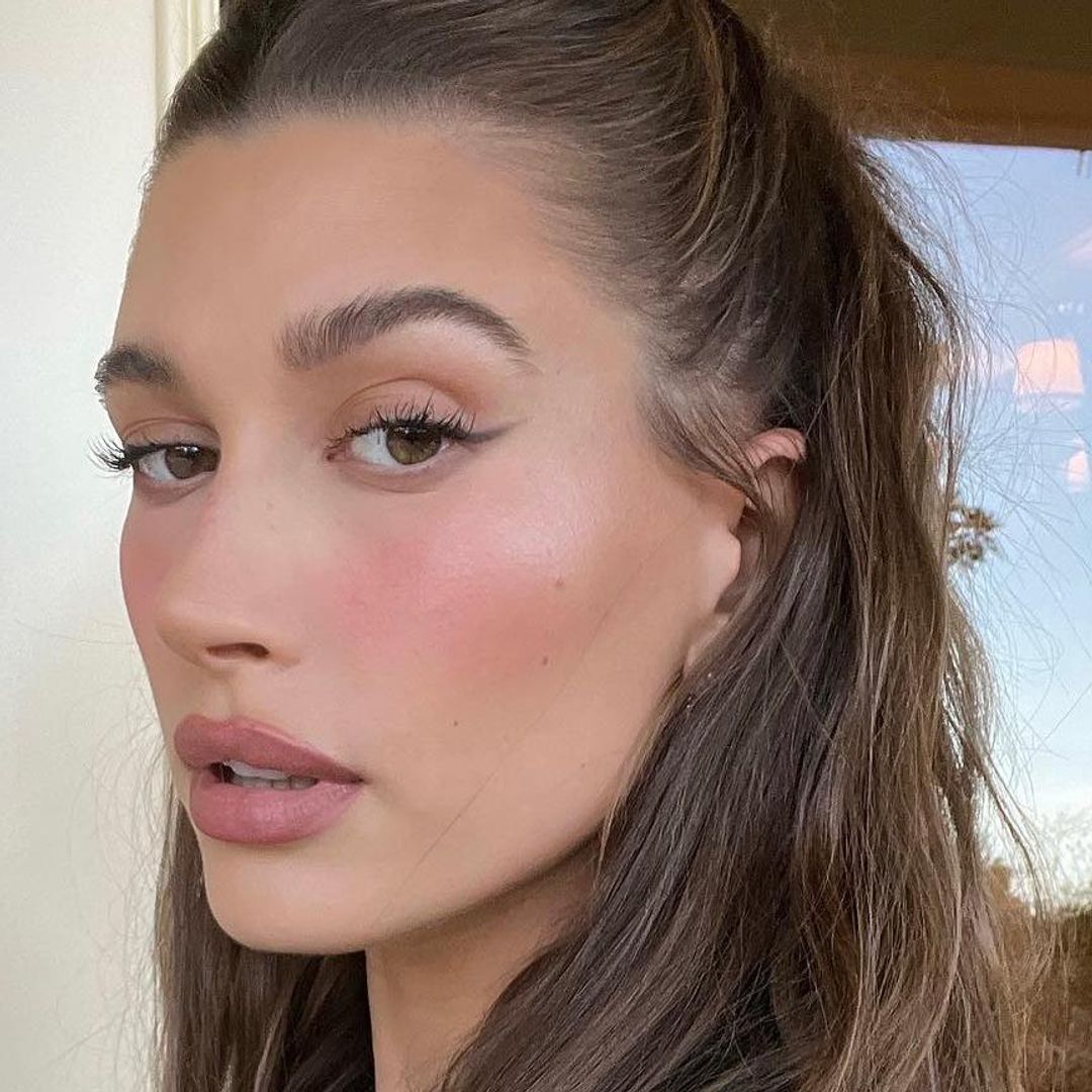 Hailey Bieber pide a fans que ya la dejen en paz con rumores sobre su matrimonio