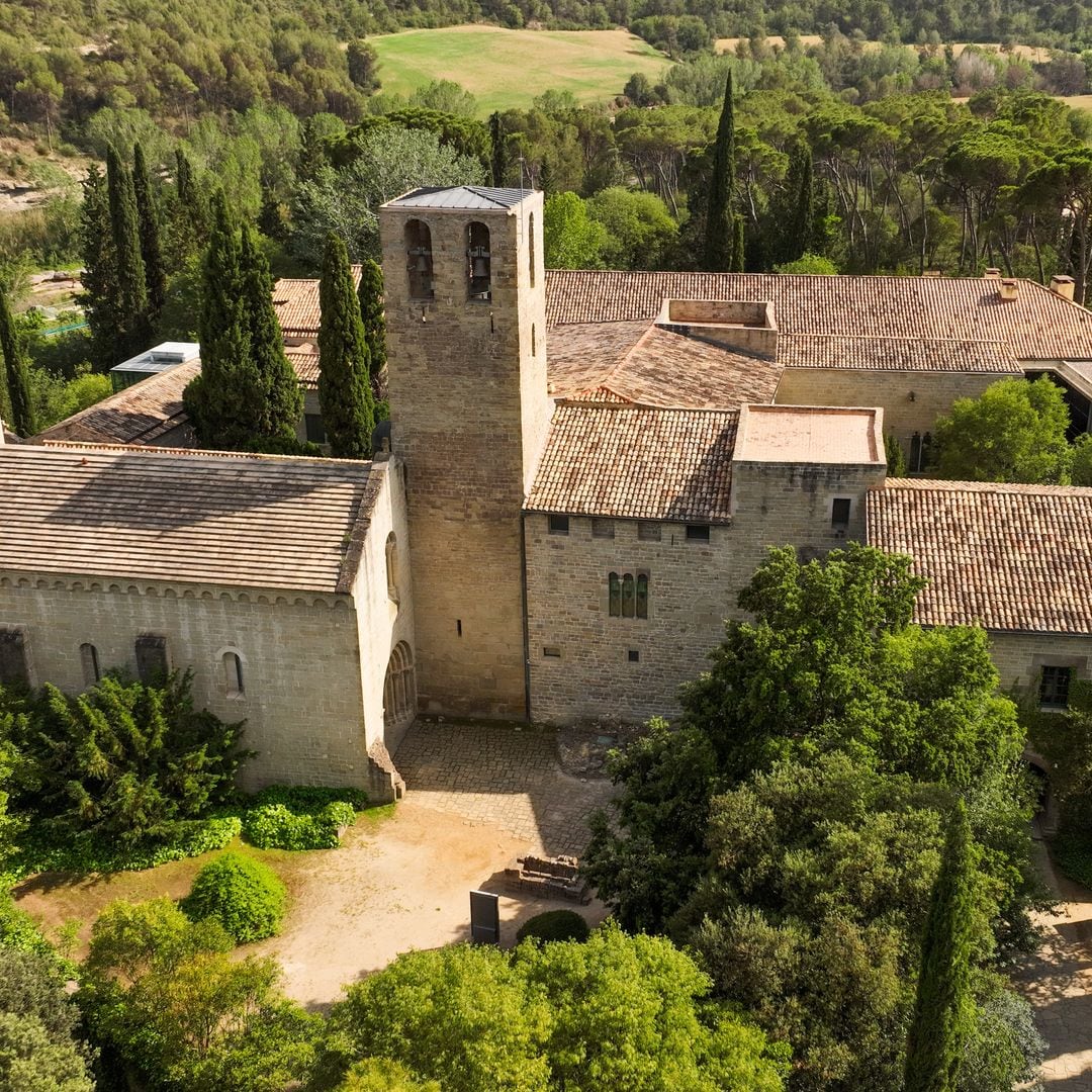 Descubre El Bages: la joya escondida entre viñedos y montañas cerca de Barcelona