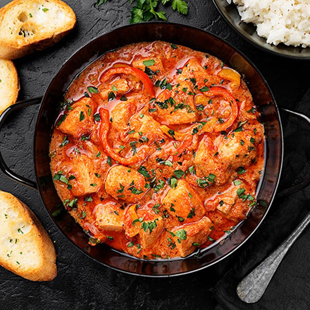 Guiso de pescado con pimiento rojo